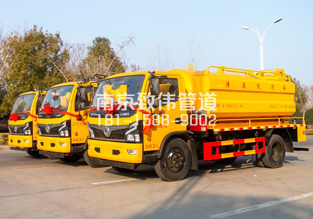 小区多利卡吸污车